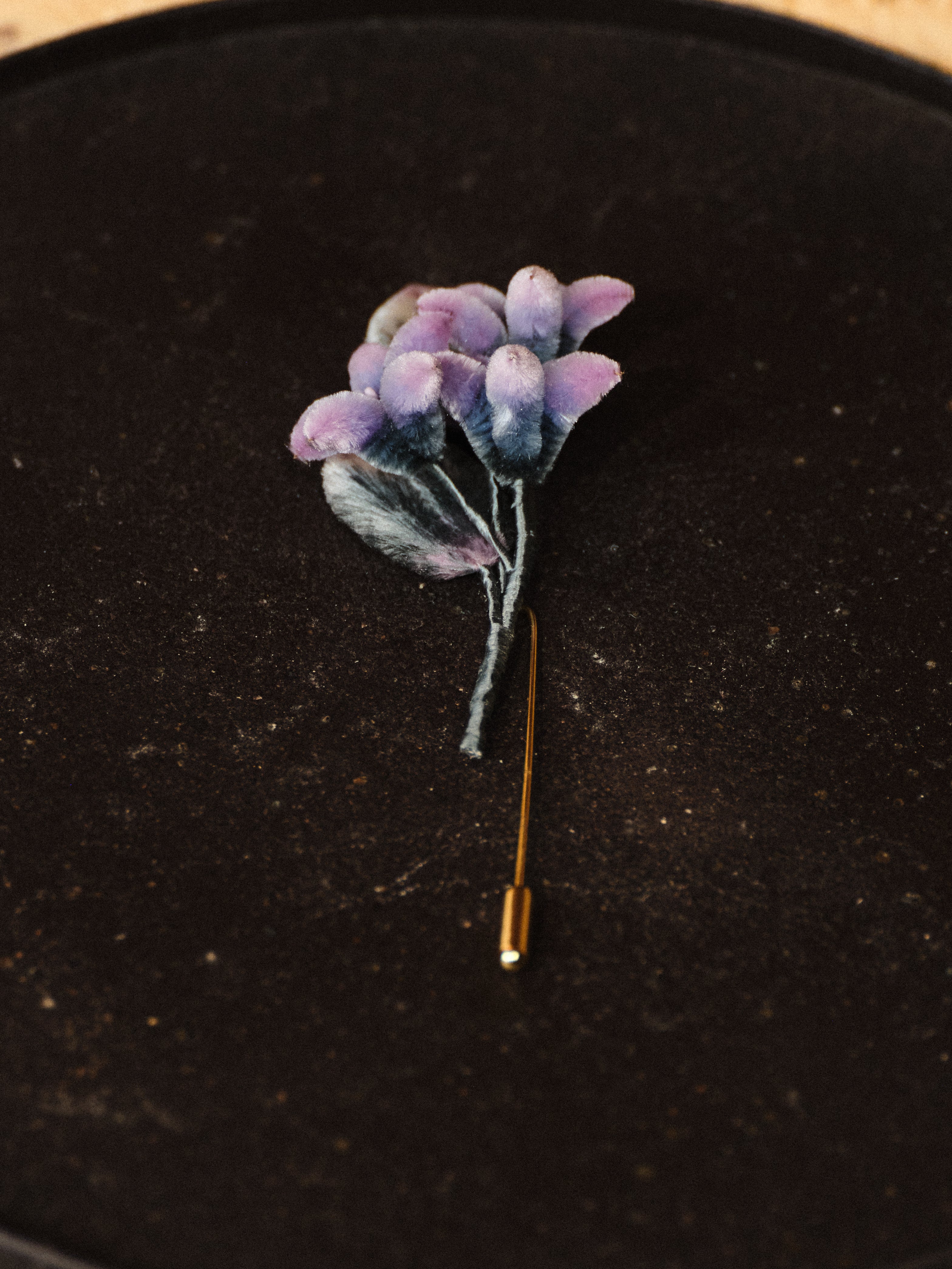 Ronghua Flower Brooch, Hazy Mist